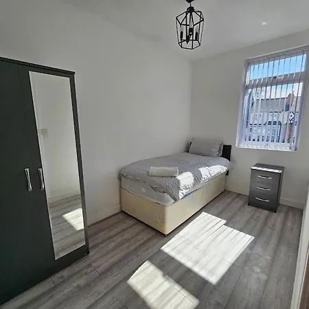 Luxe Near Nec, Bhx & Train